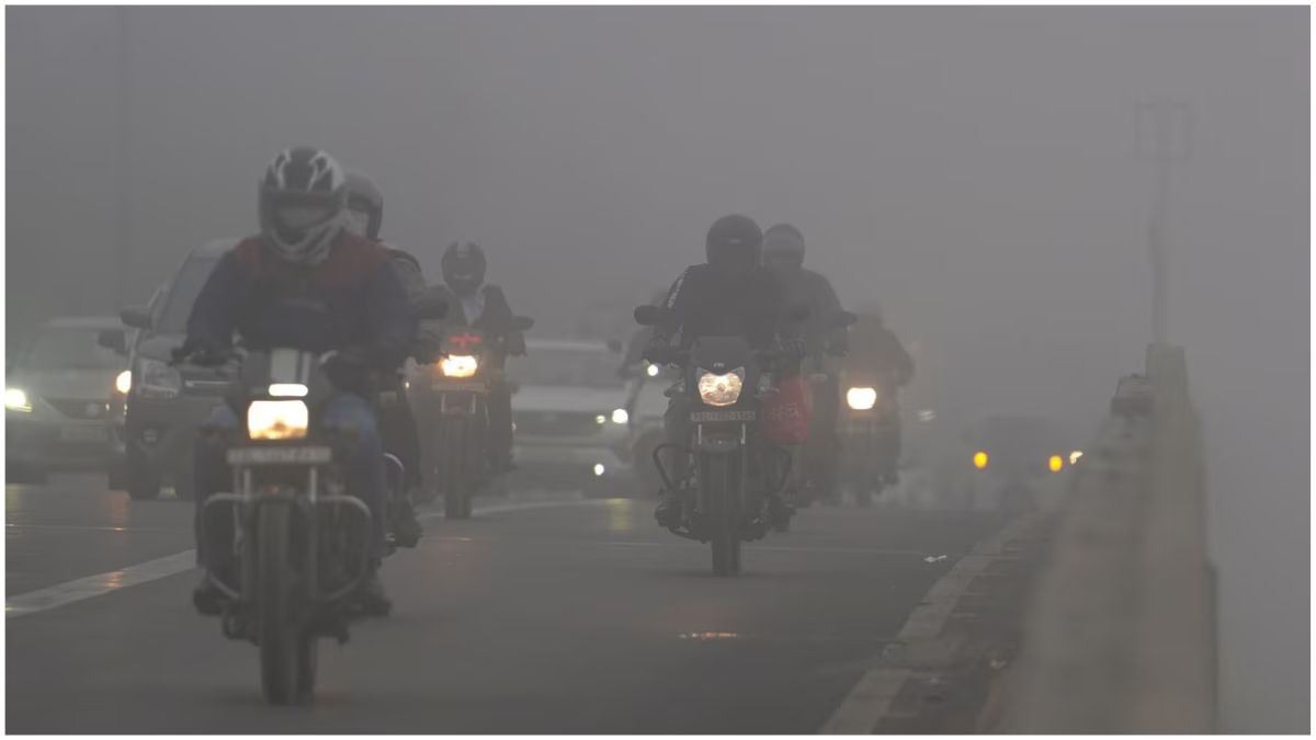 उत्तर प्रदेश में घने कोहरे और शीतलहर के कारण प्रभावित जनजीवन