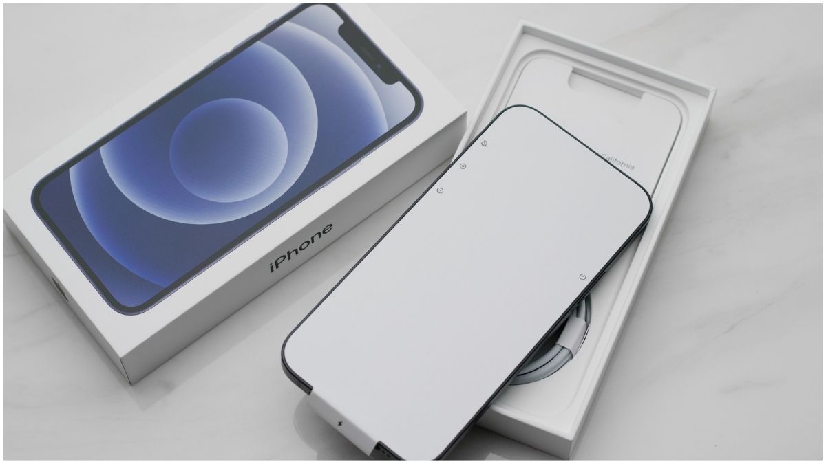 iPhone 14 price comparison chart across countries 2026 showing Japan, China, USA, Singapore, UAE and India