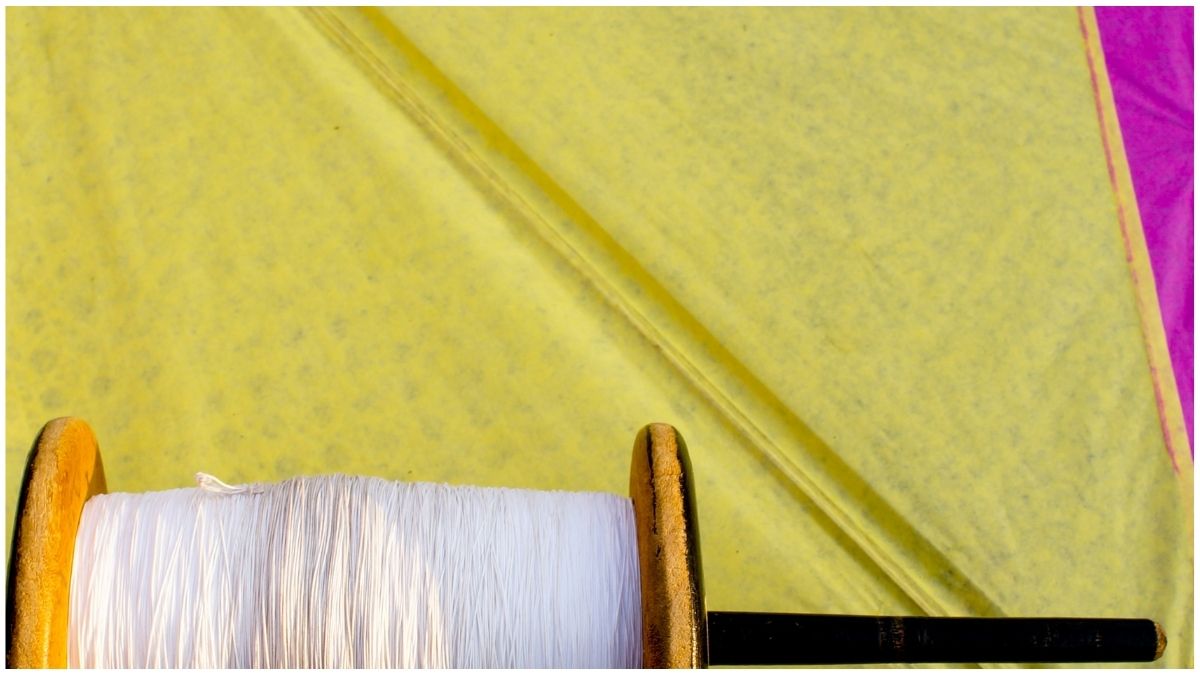 पतंग के नायलॉन मांझे से गला कटने पर बीदर में बाइक सवार पिता की मौत, हादसे के बाद मौके पर जुटी भीड़