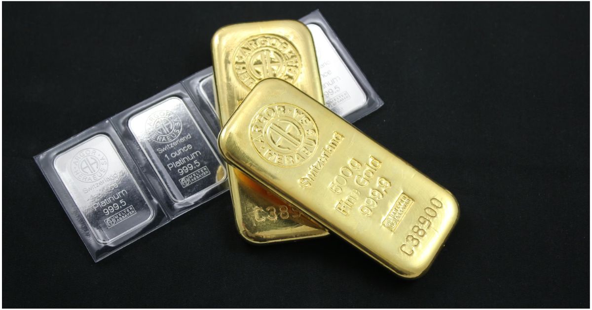 MCX पर सोना 1.60 लाख रुपये प्रति 10 ग्राम के पार और चांदी 15,200 रुपये बढ़कर 2.68 लाख रुपये प्रति किलोग्राम के करीब, ग्लोबल तनाव के बीच कीमतों में तेज उछाल