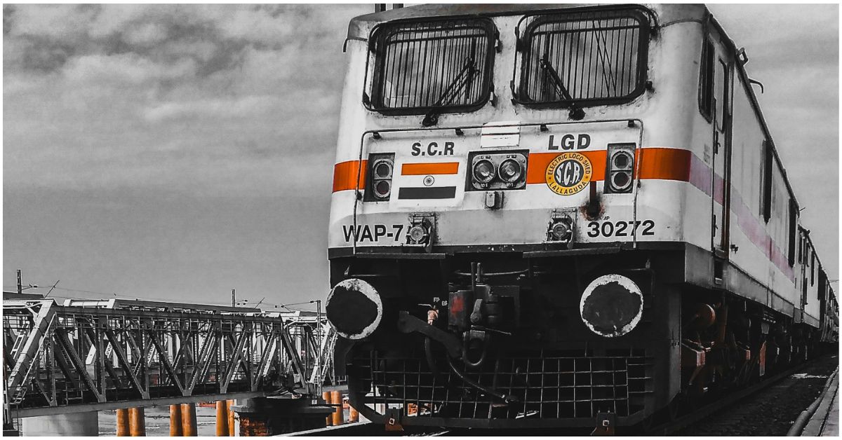 रक्सौल रेलवे जंक्शन पर ट्रेन के स्लीपर कोच में अज्ञात युवक का शव फंदे से लटका मिला, पुलिस और FSL जांच में जुटी, हत्या या आत्महत्या की आशंका