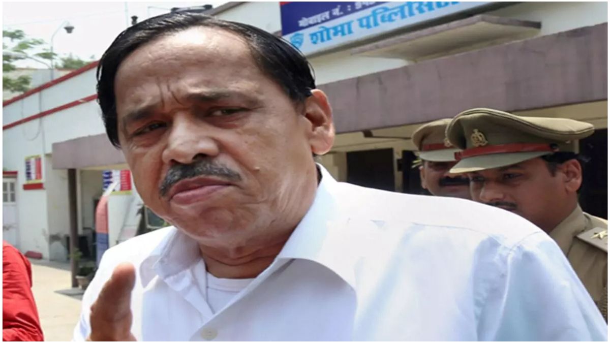 नसीमुद्दीन सिद्दीकी के समाजवादी पार्टी में संभावित शामिल होने को लेकर लखनऊ में चल रही सियासी हलचल का प्रतीकात्मक दृश्य।