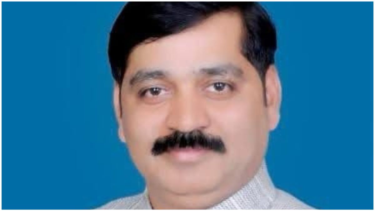 "सपा प्रवक्ता मनोज यादव को बाराबंकी पुलिस ने गिरफ्तार किया, दो दिन से लापता थे, पत्नी ने दर्ज कराई थी गुमशुदगी की रिपोर्ट, धमकी और जाति सूचक शब्दों का आरोप"