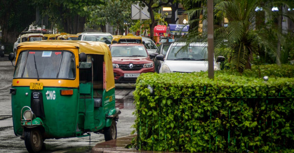मध्य पूर्व संकट के बीच अदाणी टोटल गैस ने CNG और PNG की कीमतें स्थिर रखीं, आम उपभोक्ताओं को राहत जबकि औद्योगिक ग्राहकों के लिए गैस उपयोग पर सीमा तय।