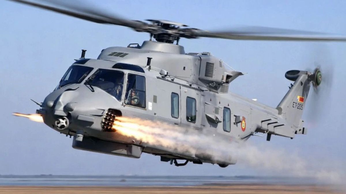 फारस की खाड़ी में क्रैश हुआ कतर का सैन्य हेलीकॉप्टर, बचाव टीमें तलाश अभियान में जुटी